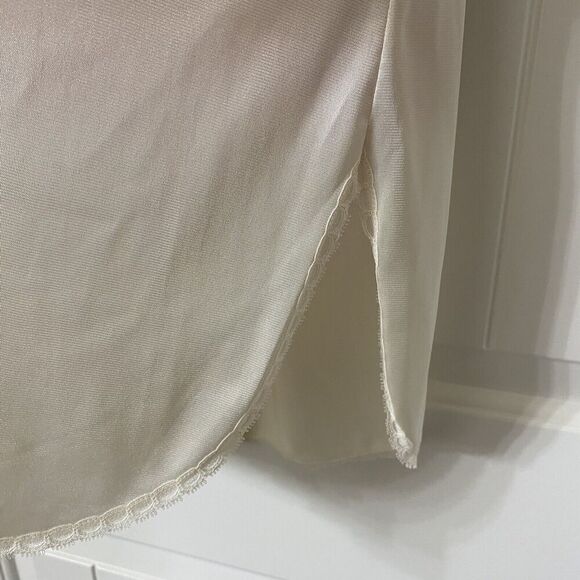 Vintage Vanity Fair Half Slip Women's Size Medium Ivory Side Slit - Picture 2 of 4